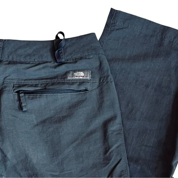The North Face Women’s Sz 10 Gray Convertible Hiking Pants Cargo Outdoor Active - Picture 9 of 16